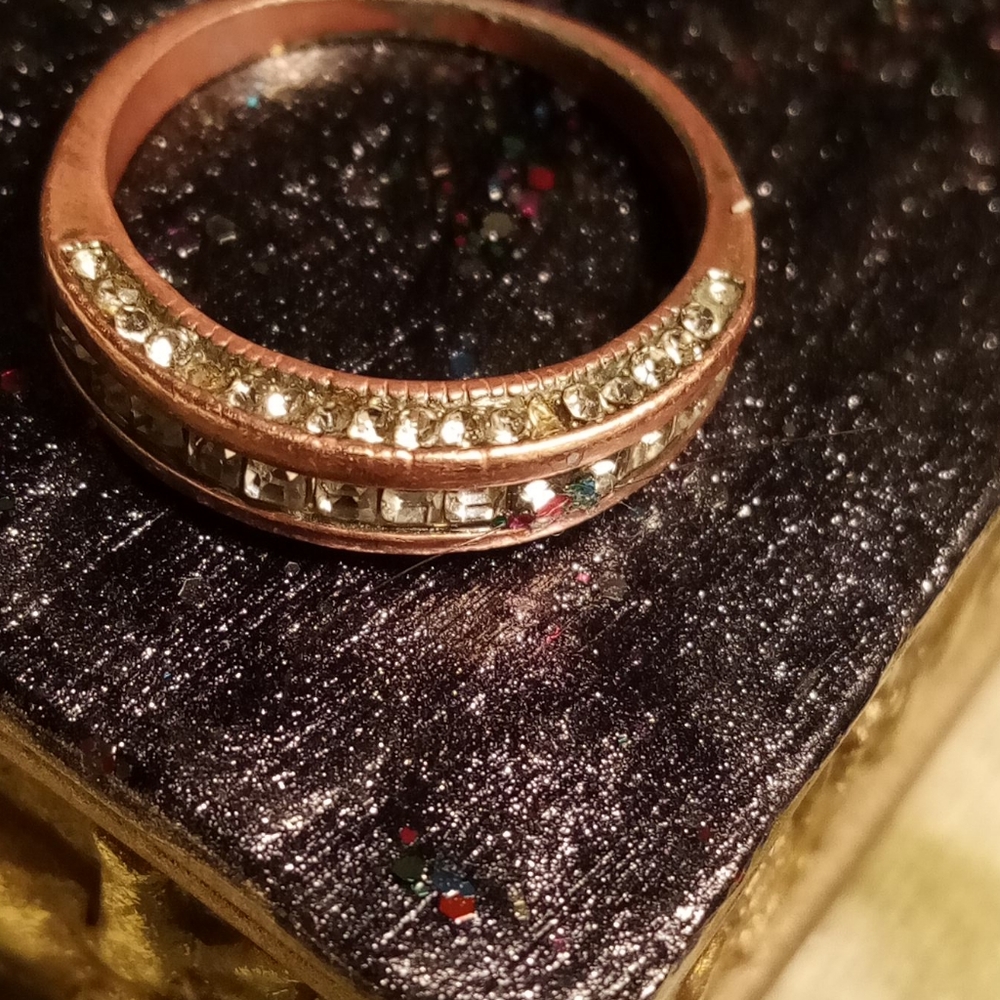 Viñtage Rose Gold Diamond Ring